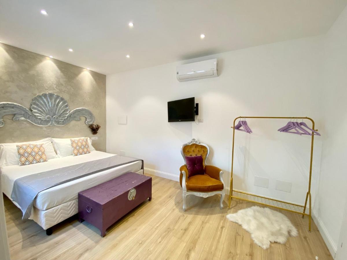 In Centro Unique Rooms Olbia Exterior photo